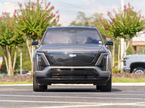 Used 2026 Cadillac Vistiq Sport AWD/4WD image 39