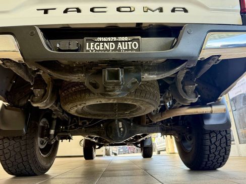 Used 2019 Toyota Tacoma SR5 RWD image 36