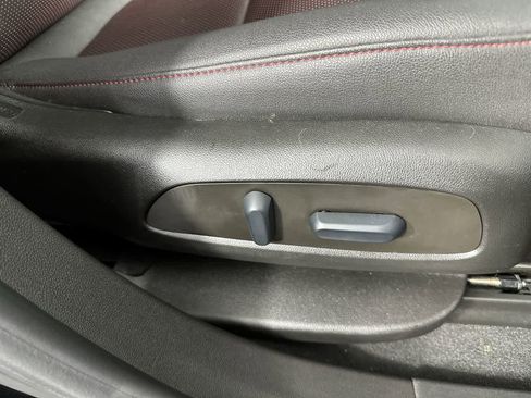 Used 2022 Chevrolet Blazer RS image 26