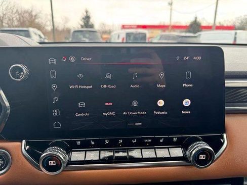 Used 2023 GMC Canyon AT4 w/ AT4 Premium Package image 20