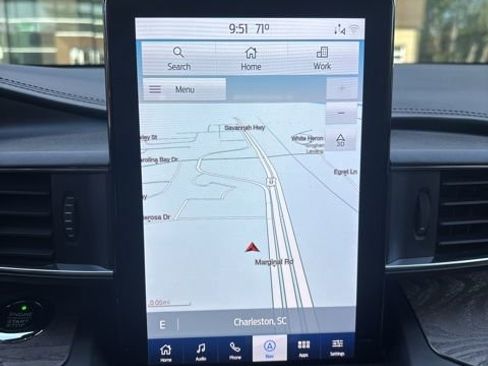 Used 2020 Ford Explorer Platinum w/ Premium Technology Package image 7