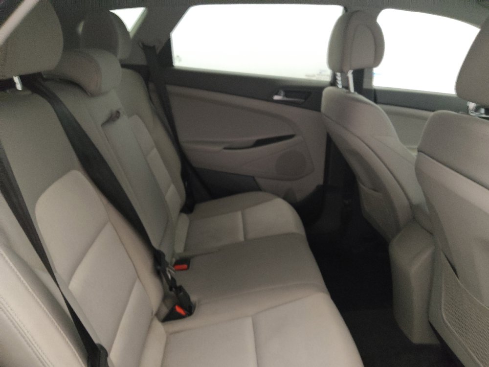 Used 2016 Hyundai Tucson SE w/ Option Group 02 AWD/4WD image 19