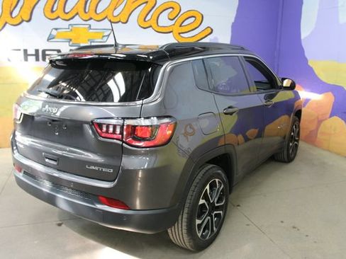 Used 2023 Jeep Compass Limited w/ Sun and Sound Group AWD/4WD image 8