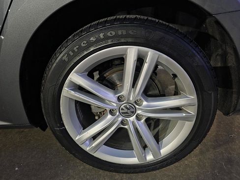 Used 2014 Volkswagen Passat TDI SE image 26