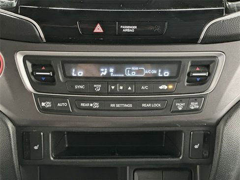 Used 2022 Honda Pilot Special Edition image 15