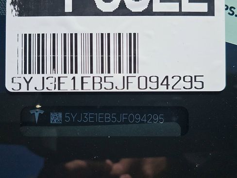 Used 2018 Tesla Model 3 Long Range image 40