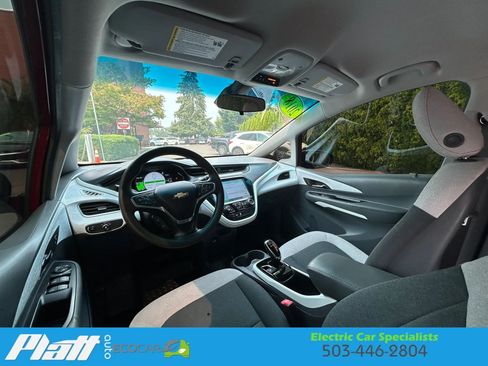 Used 2018 Chevrolet Bolt LT FWD image 30