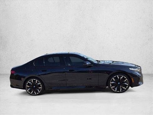 Certified 2024 BMW i5 eDrive40i w/ M Sport Package RWD image 4