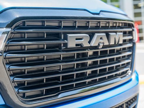 New 2026 RAM 1500 Laramie AWD/4WD image 13