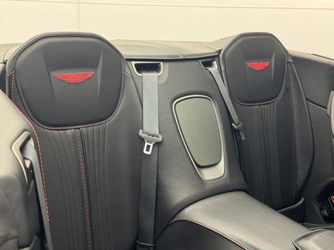 Used 2023 Aston Martin DB11 Volante image 52