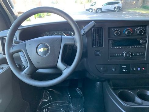 Used 2024 Chevrolet Express 3500 w/ Power Convenience Package RWD image 11