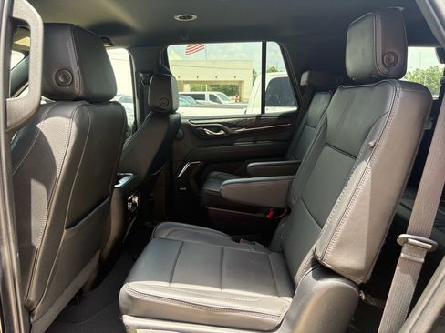 Used 2023 GMC Yukon Denali AWD/4WD image 30