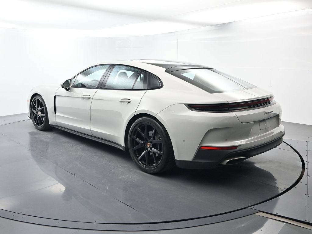 Certified 2025 Porsche Panamera RWD image 3