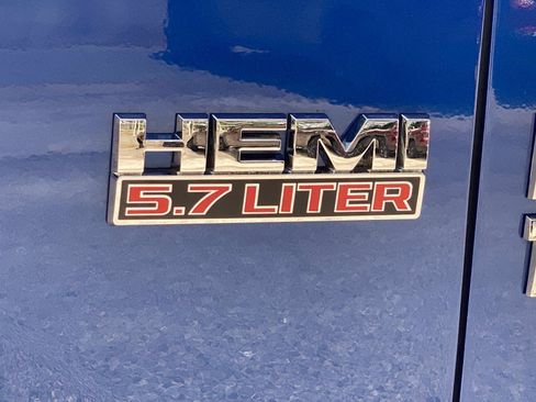 Used 2018 RAM 1500 Express AWD/4WD image 13