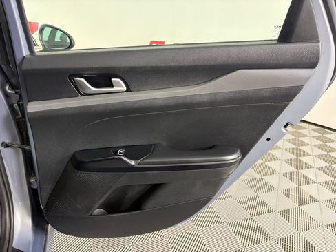 Used 2022 Kia K5 LX FWD image 40