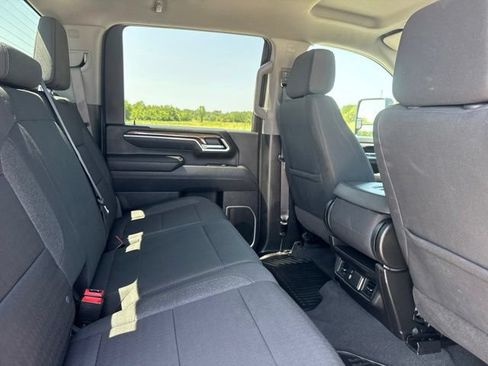 Used 2025 Chevrolet Silverado 2500 LT w/ Convenience Package AWD/4WD image 25