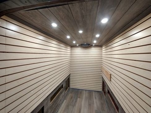 Used 2014 Mercedes-Benz Sprinter 2500 image 75