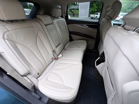 Used 2016 Lincoln MKX Reserve w/ Technology Package AWD/4WD image 20