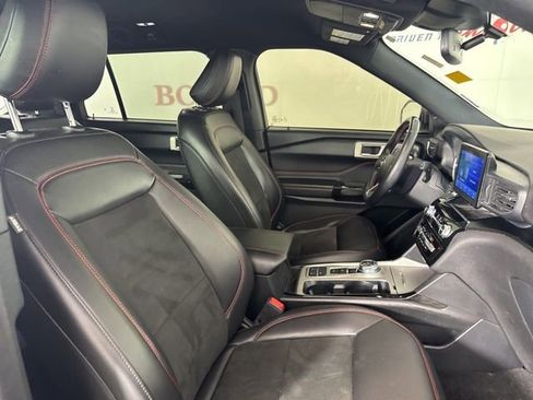 Used 2022 Ford Explorer ST-Line w/ Class IV Trailer Tow Package image 16