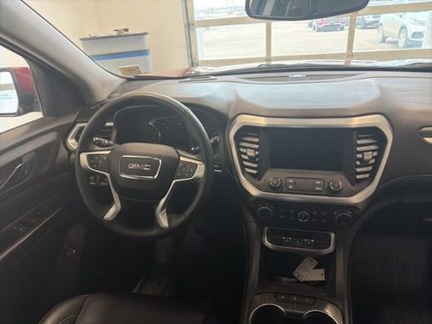 Used 2023 GMC Acadia SLT image 22