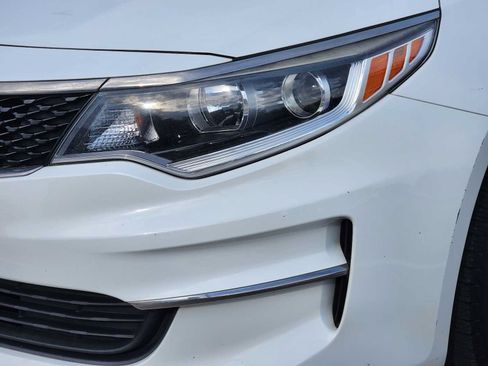 Used 2017 Kia Optima LX FWD image 7