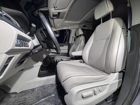 Used 2022 Honda Odyssey Elite image 9