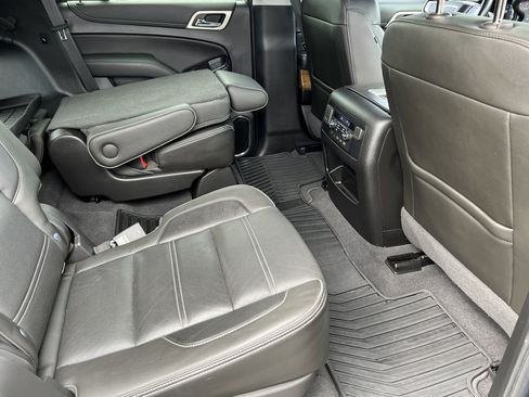 Used 2019 GMC Yukon Denali w/ Denali Ultimate Package AWD/4WD image 24