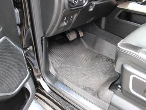 Used 2019 RAM 1500 Laramie image 21