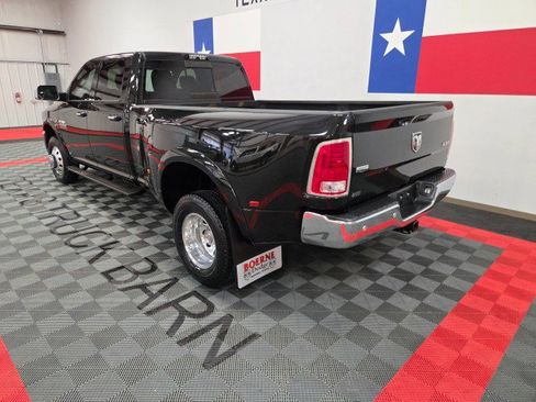 Used 2018 RAM 3500 Laramie w/ Convenience Group image 11