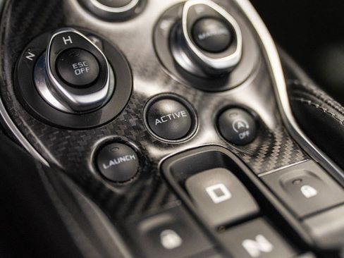 Used 2017 McLaren 570S RWD image 62