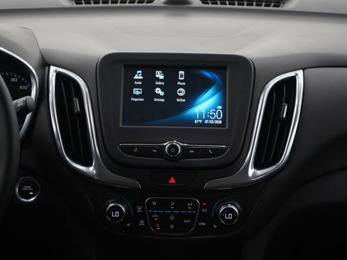 Used 2018 Chevrolet Equinox LT FWD image 15