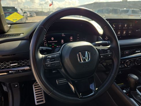 Used 2025 Honda Accord Sport image 14