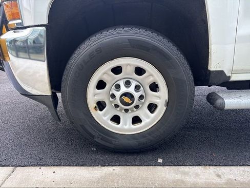 Used 2018 Chevrolet Silverado 3500 W/T image 7