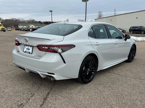 Used 2024 Toyota Camry XSE FWD image 4