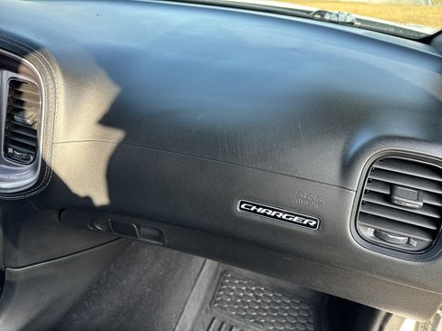 Used 2019 Dodge Charger SXT w/ Plus Group image 21