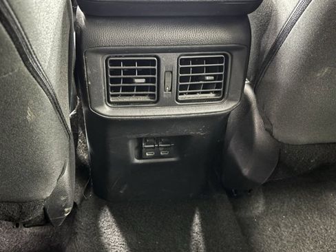 Used 2024 Toyota RAV4 XLE image 9