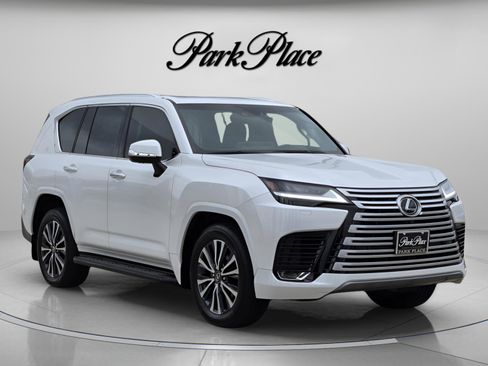 Used 2023 Lexus LX 600 Mark Levinson, Interior Upgrad w/ Interior Upgrade Package image 8