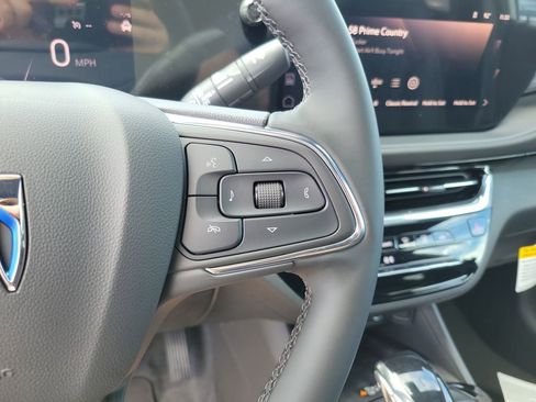 New 2025 Buick Envista Avenir image 17