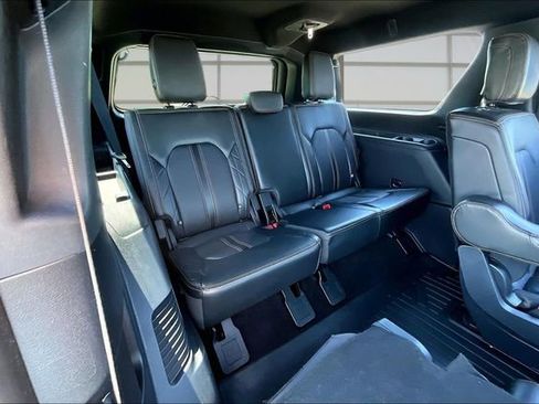 Used 2022 Ford Expedition Max Platinum AWD/4WD image 28