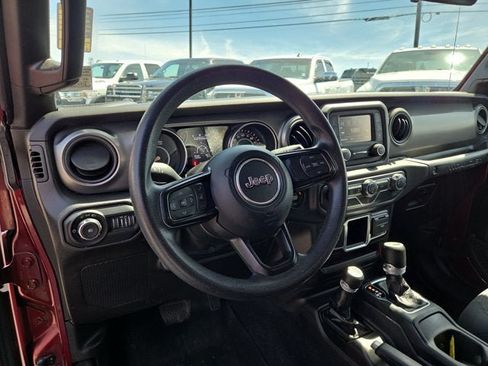Used 2021 Jeep Wrangler Unlimited Sport AWD/4WD image 8