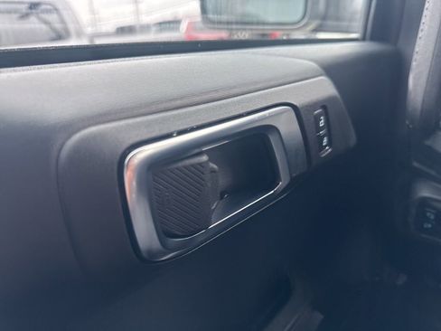 Used 2025 Ford Bronco Outer Banks image 19