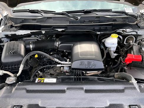 Used 2024 RAM 1500 Classic SLT AWD/4WD image 30