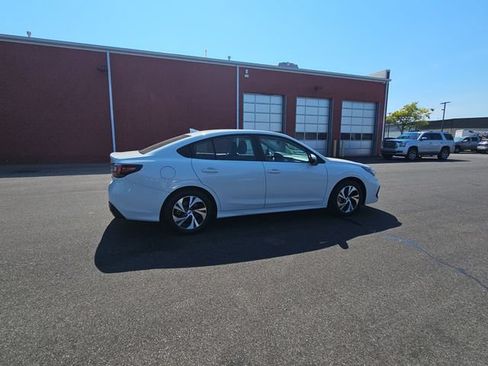 Used 2025 Subaru Legacy Premium AWD/4WD image 10