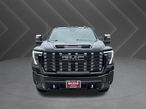 Used 2025 GMC Sierra 2500 Denali Ultimate w/ Max Trailering Package AWD/4WD image 3