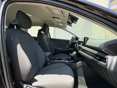 Used 2025 Kia K4 FWD image 27