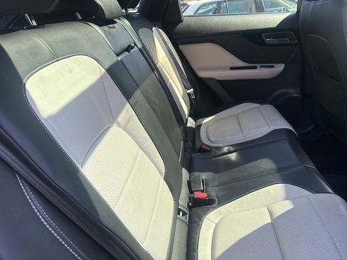 Used 2017 Jaguar F-PACE R-Sport AWD/4WD image 34