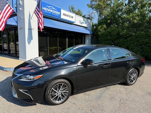 Used 2018 Lexus ES 350 w/ Luxury Package w/Wood Trim FWD image 5