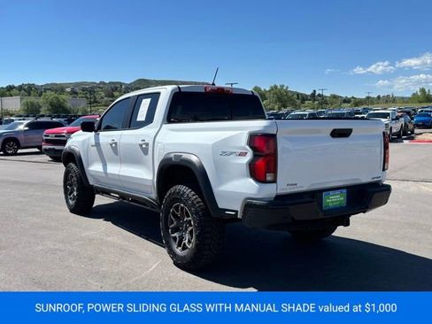 Used 2024 Chevrolet Colorado ZR2 w/ Technology Package AWD/4WD image 3