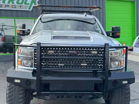 Used 2019 Chevrolet Silverado 2500 LT image 3