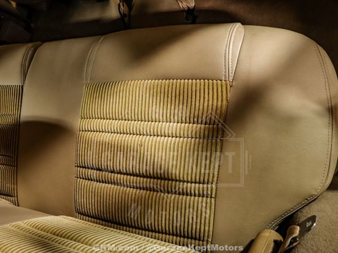 Used 1988 Jeep Grand Wagoneer AWD/4WD image 81